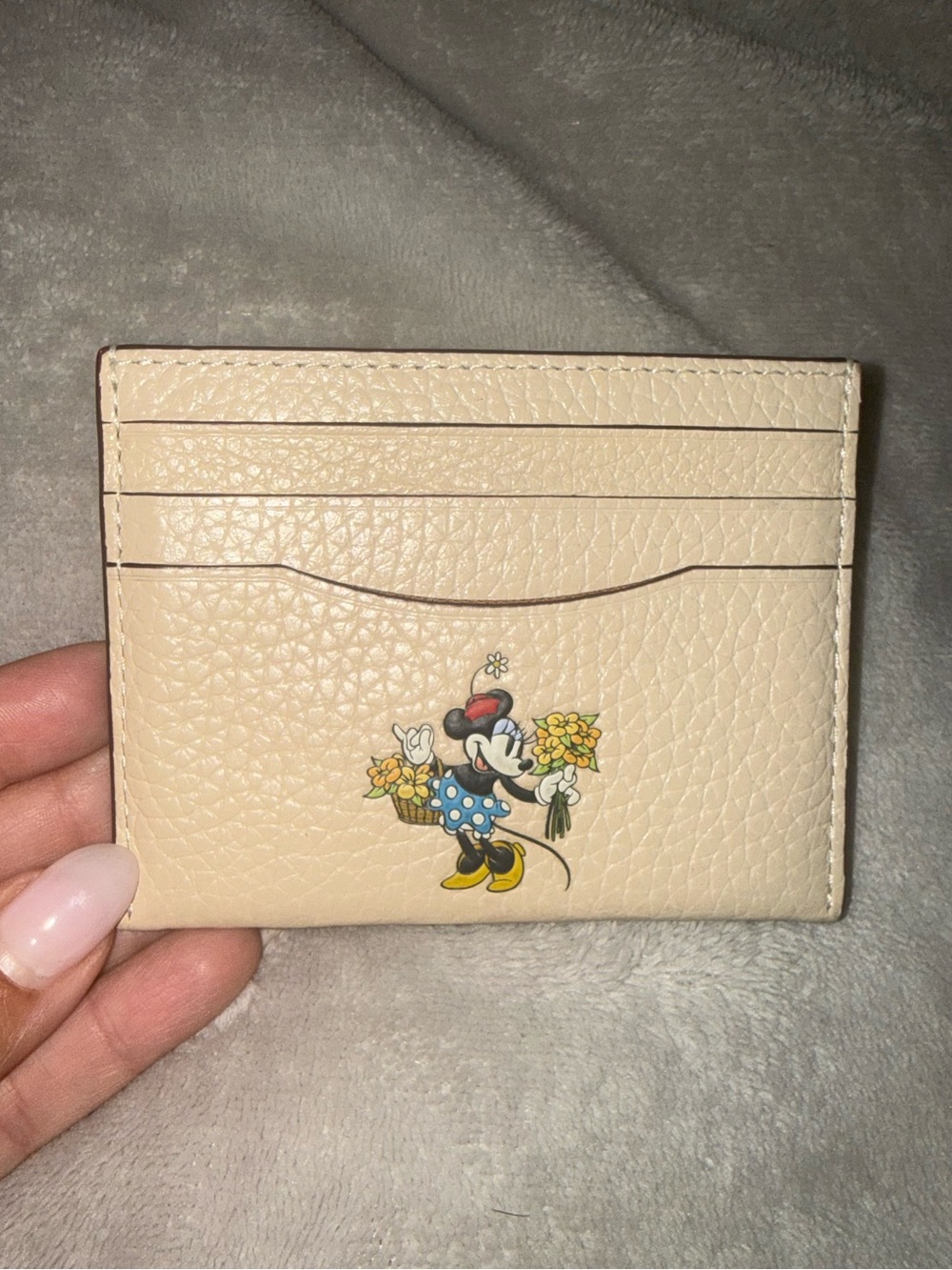 COACH x DISNEY Beige Minnie Mouse Pebbled Leather Card Holder